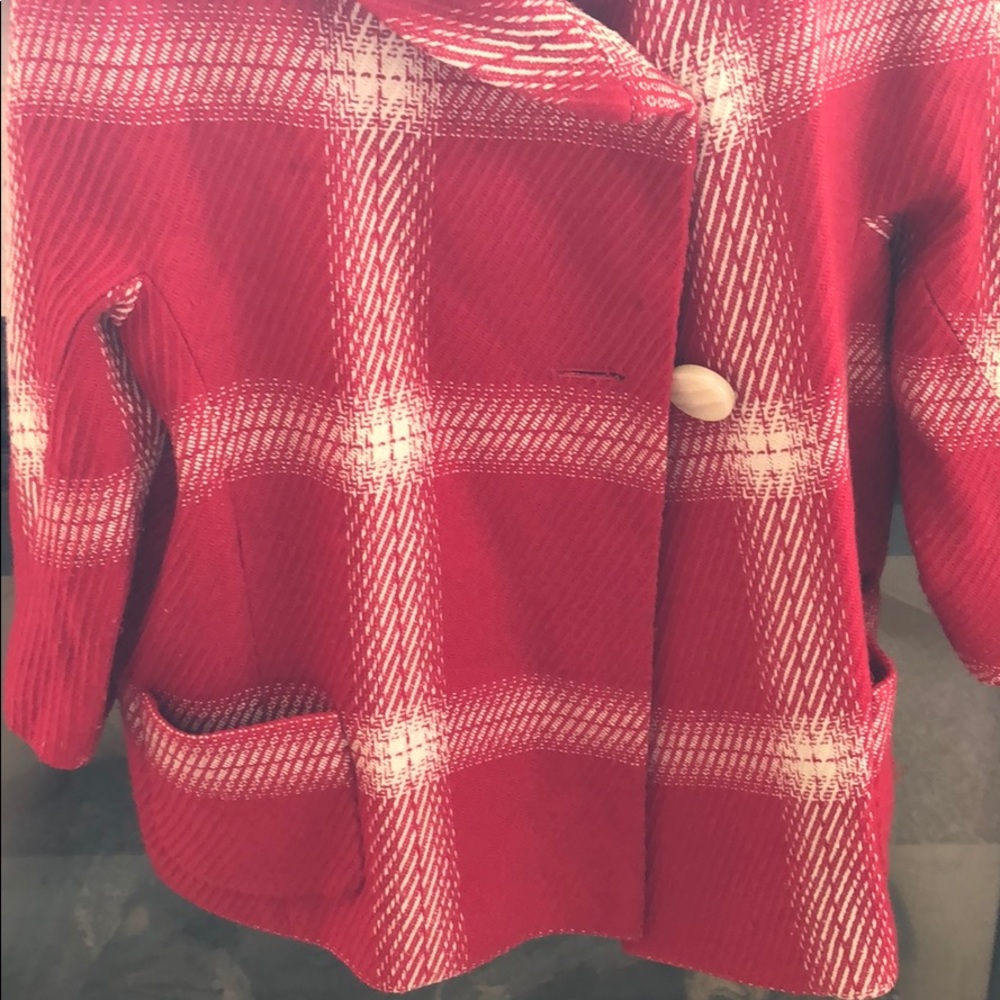 Red/white jacket - Picture 2 of 4